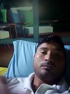 Snapshot of Diogo100 chatting on 11.02.25 Diogo100 online show from 11.02.25