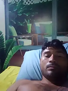 Snapshot of Diogo100 chatting on 11.08.25 Diogo100 online show from 11.08.25