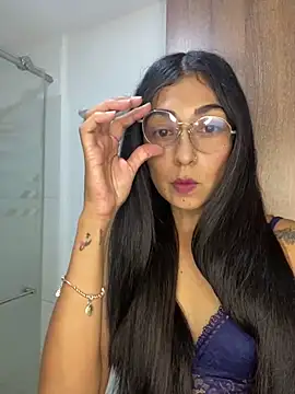 Annie-Hank online show from 12.15.24