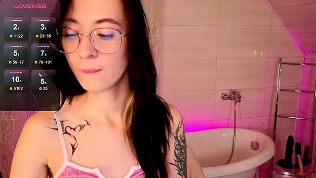 Dark Lola  online show from 12.07.24