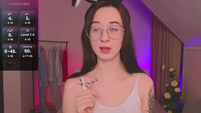 Dark Lola  online show from 02.04.25