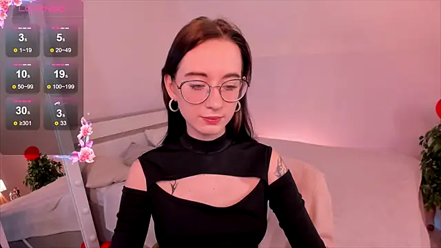 Dark Lola  online show from 02.16.25
