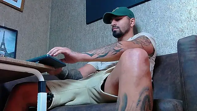 NigelBoydXXX online show from 03.19.25