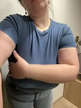 Your Hot Sister01 online show from 12.09.24