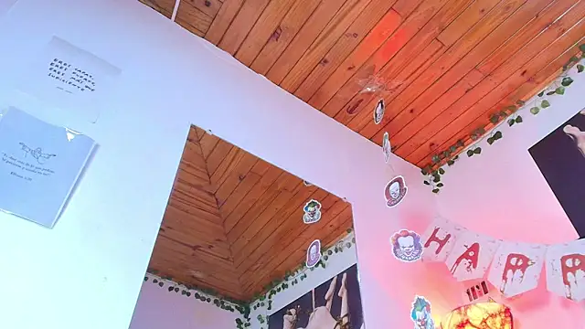 Naia x online show from 10.24.25