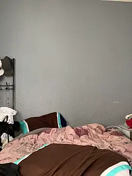 Snapshot of Oscar_Bratz chatting on 02.16.25 Oscar Bratz online show from 02.16.25