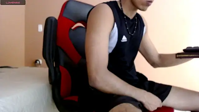 karlgiles  online show from 02.17.25