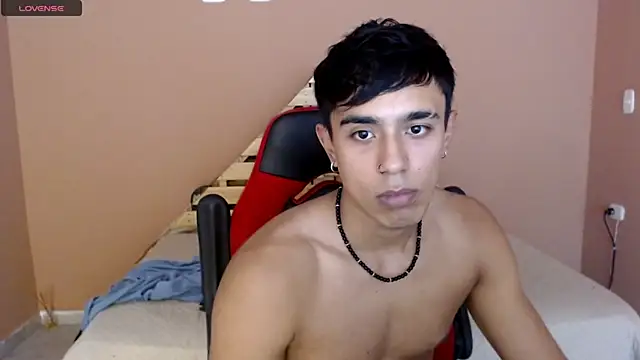 karlgiles  online show from 03.03.25