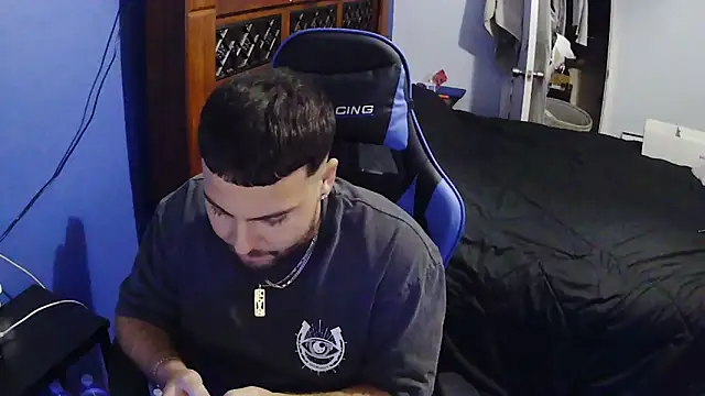 Snapshot of MasterKvn chatting on 01.30.25 MasterKvn online show from 01.30.25