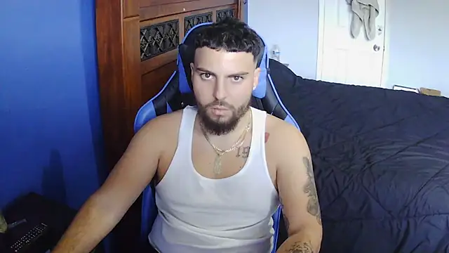 Snapshot of MasterKvn chatting on 02.24.25 MasterKvn online show from 02.24.25