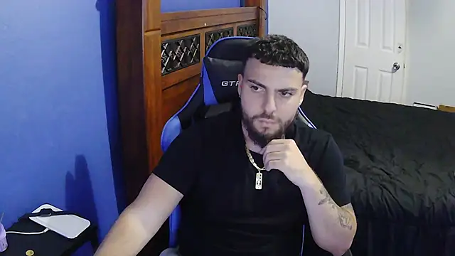 Snapshot of MasterKvn chatting on 03.03.25 MasterKvn online show from 03.03.25