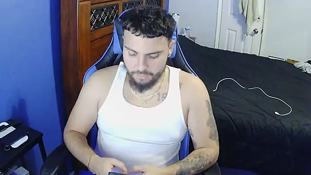 Snapshot of MasterKvn chatting on 03.10.25 MasterKvn online show from 03.10.25