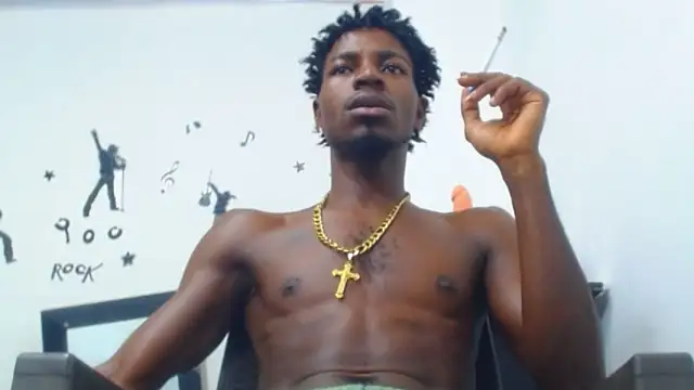 Snapshot of jaycolinss chatting on 09.29.25 jaycolinss online show from 09.29.25