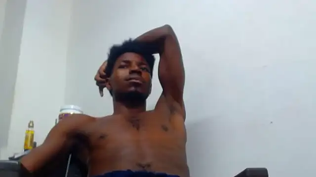 Snapshot of jaycolinss chatting on 10.11.25 jaycolinss online show from 10.11.25