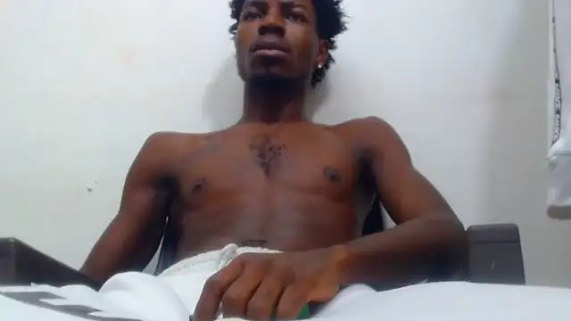 Snapshot of jaycolinss chatting on 10.24.25 jaycolinss online show from 10.24.25