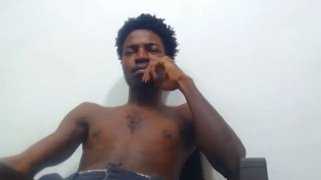 Snapshot of jaycolinss chatting on 10.25.25 jaycolinss online show from 10.25.25