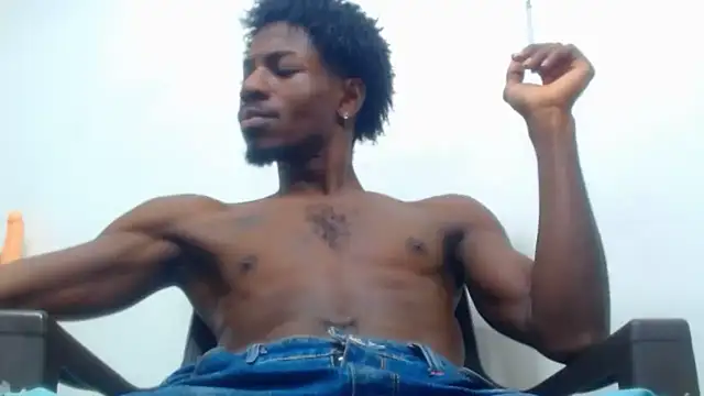 Snapshot of jaycolinss chatting on 10.28.25 jaycolinss online show from 10.28.25