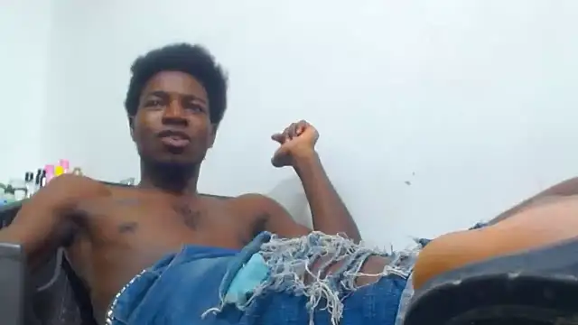 Snapshot of jaycolinss chatting on 10.29.25 jaycolinss online show from 10.29.25