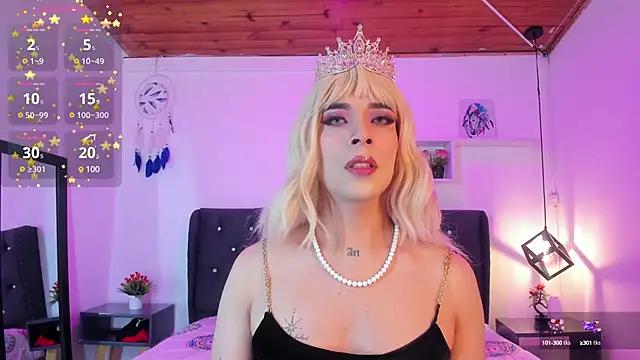 Snapshot of Nyx__Blackwood chatting on 12.20.24 Nyx Blackwood online show from 12.20.24