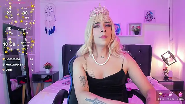 Snapshot of Nyx__Blackwood chatting on 12.20.24 Nyx Blackwood online show from 12.20.24