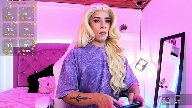 Snapshot of Nyx__Blackwood chatting on 01.24.25 Nyx Blackwood online show from 01.24.25