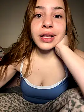 AgnesCampp online show from 10.04.25