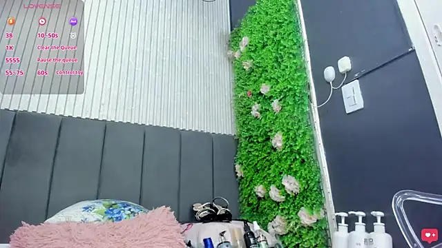 Michelle busty online show from 07.03.26