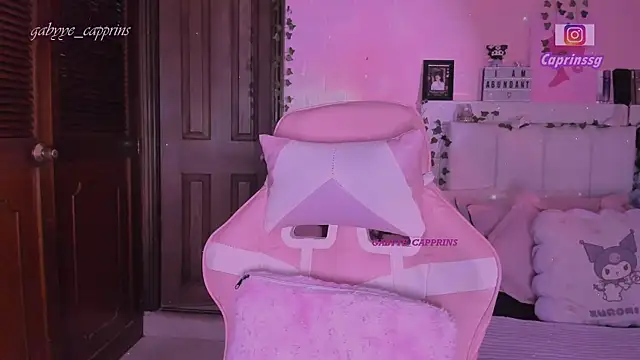 Snapshot of gabyye_capprins chatting on 02.28.26 gabyye capprins online show from 02.28.26