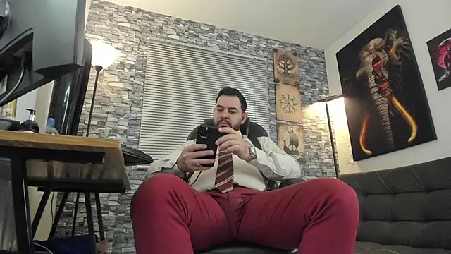 Snapshot of Ethan_Castellano chatting on 05.22.26 Ethan Castellano online show from 05.22.26