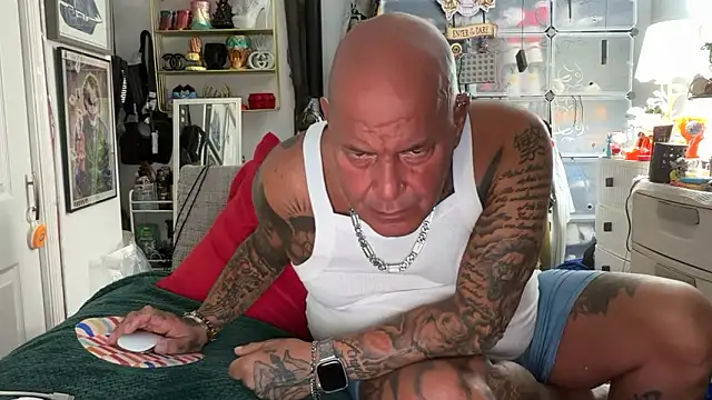 joeytatts66 online show from 11.17.25