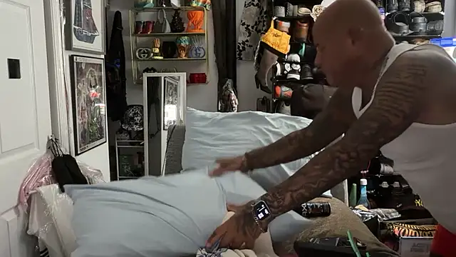 Snapshot of joeytatts66 chatting on 02.21.26 joeytatts66 online show from 02.21.26