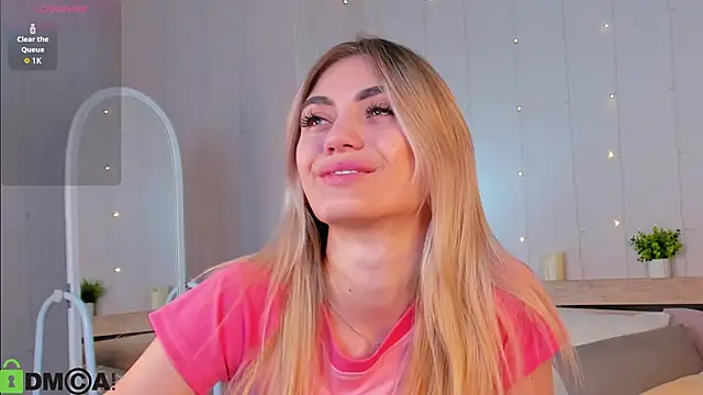 Snapshot of Cherry_Price chatting on 10.06.25 Cherry Price online show from 10.06.25