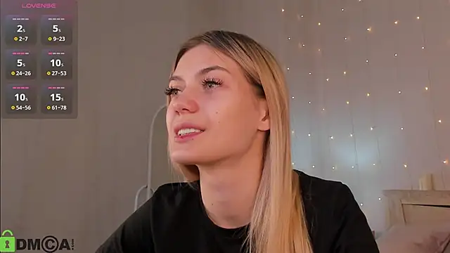 Snapshot of Cherry_Price chatting on 10.10.25 Cherry Price online show from 10.10.25