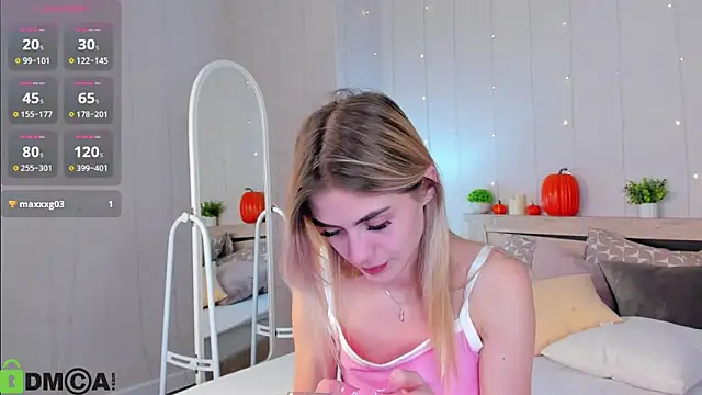 Snapshot of Cherry_Price chatting on 10.23.25 Cherry Price online show from 10.23.25