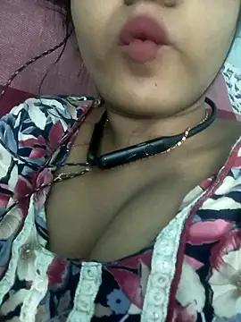 Snapshot of Sania-Love chatting on 02.17.25 Sania-Love online show from 02.17.25