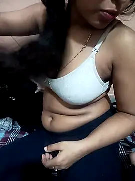 Snapshot of Sania-Love chatting on 03.11.25 Sania-Love online show from 03.11.25