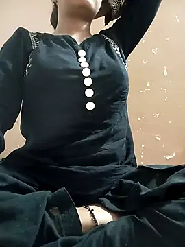 Snapshot of Sania-Love chatting on 03.20.25 Sania-Love online show from 03.20.25