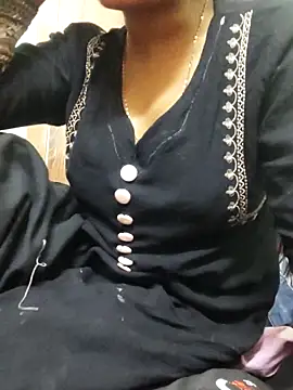 Snapshot of Sania-Love chatting on 03.20.25 Sania-Love online show from 03.20.25