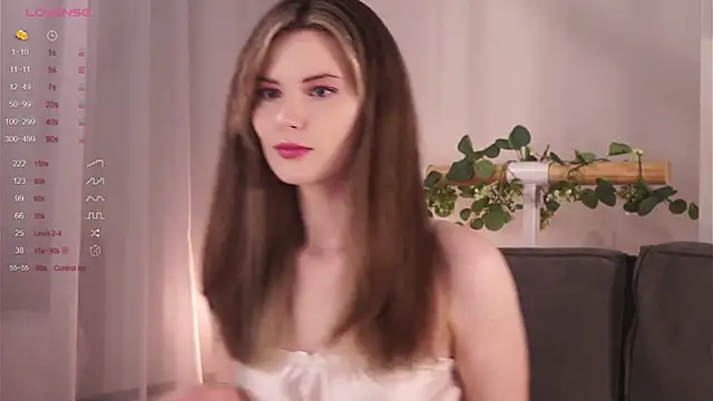 LoraDevon online show from 09.25.25