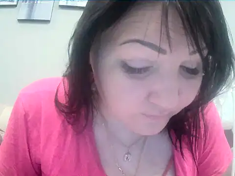 Snapshot of ClaireSunset chatting on 10.23.25 ClaireSunset online show from 10.23.25