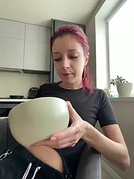 Snapshot of Kathleen_Meow chatting on 06.03.26 Kathleen Meow online show from 06.03.26