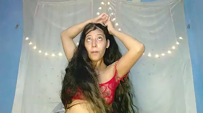 Snapshot of evaluna_horny_ chatting on 12.22.24 evaluna horny  online show from 12.22.24