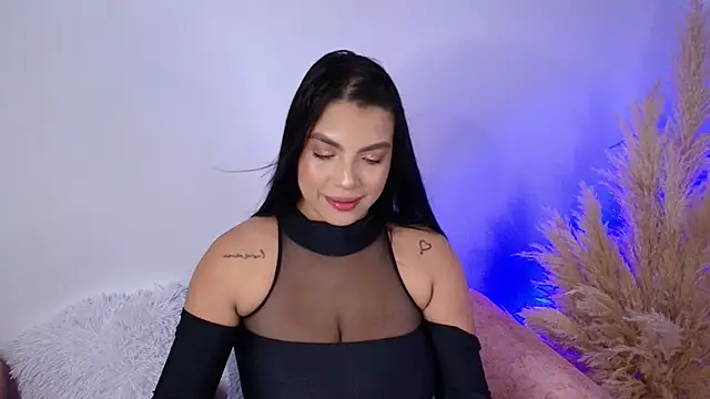 AngelaWhitte  online show from 01.14.25