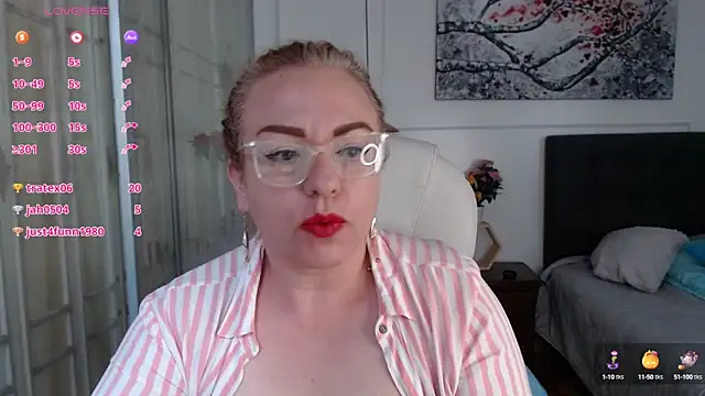 Tania Goddess  online show from 01.06.25