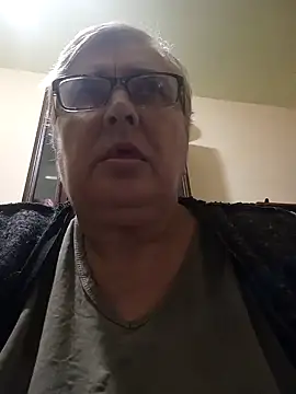 Snapshot of Sonya5156 chatting on 12.30.24 Sonya5156 online show from 12.30.24