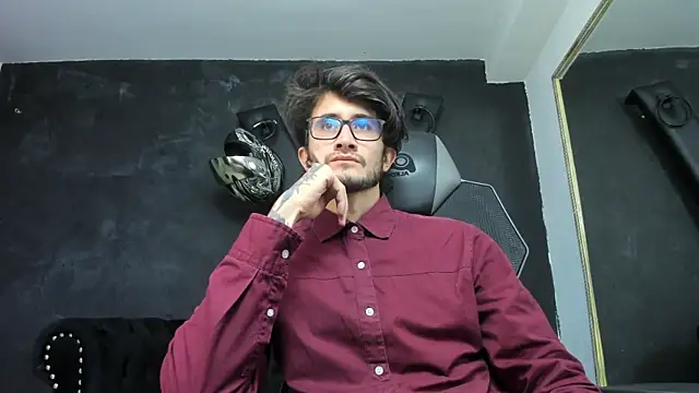 Loggan donnelly online show from 09.29.25