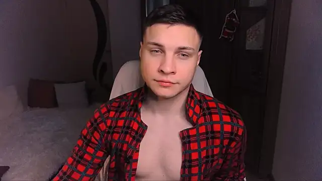 handsome guy01 online show from 12.27.24