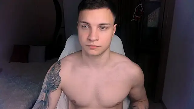 handsome guy01 online show from 12.30.24