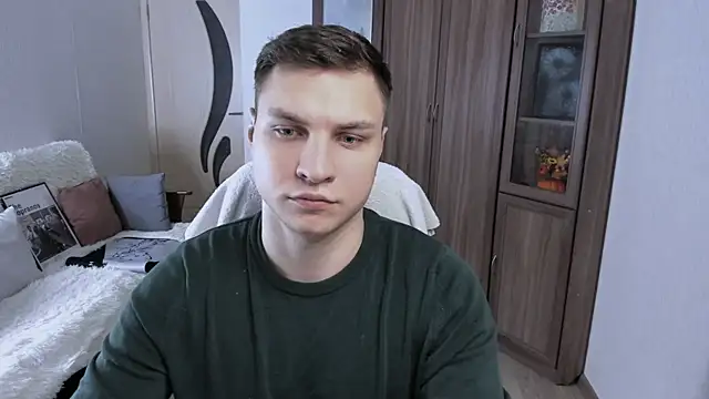 handsome guy01 online show from 09.25.25