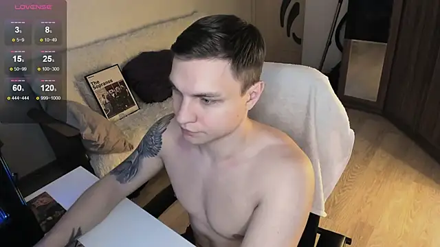 handsome guy01 online show from 10.03.25